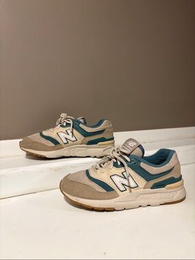 New Balance 667H size 12.5 Boys